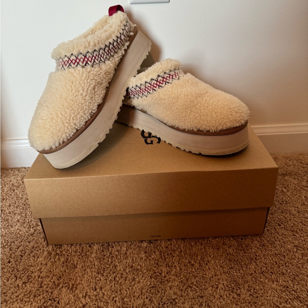 TAZZ UGGS